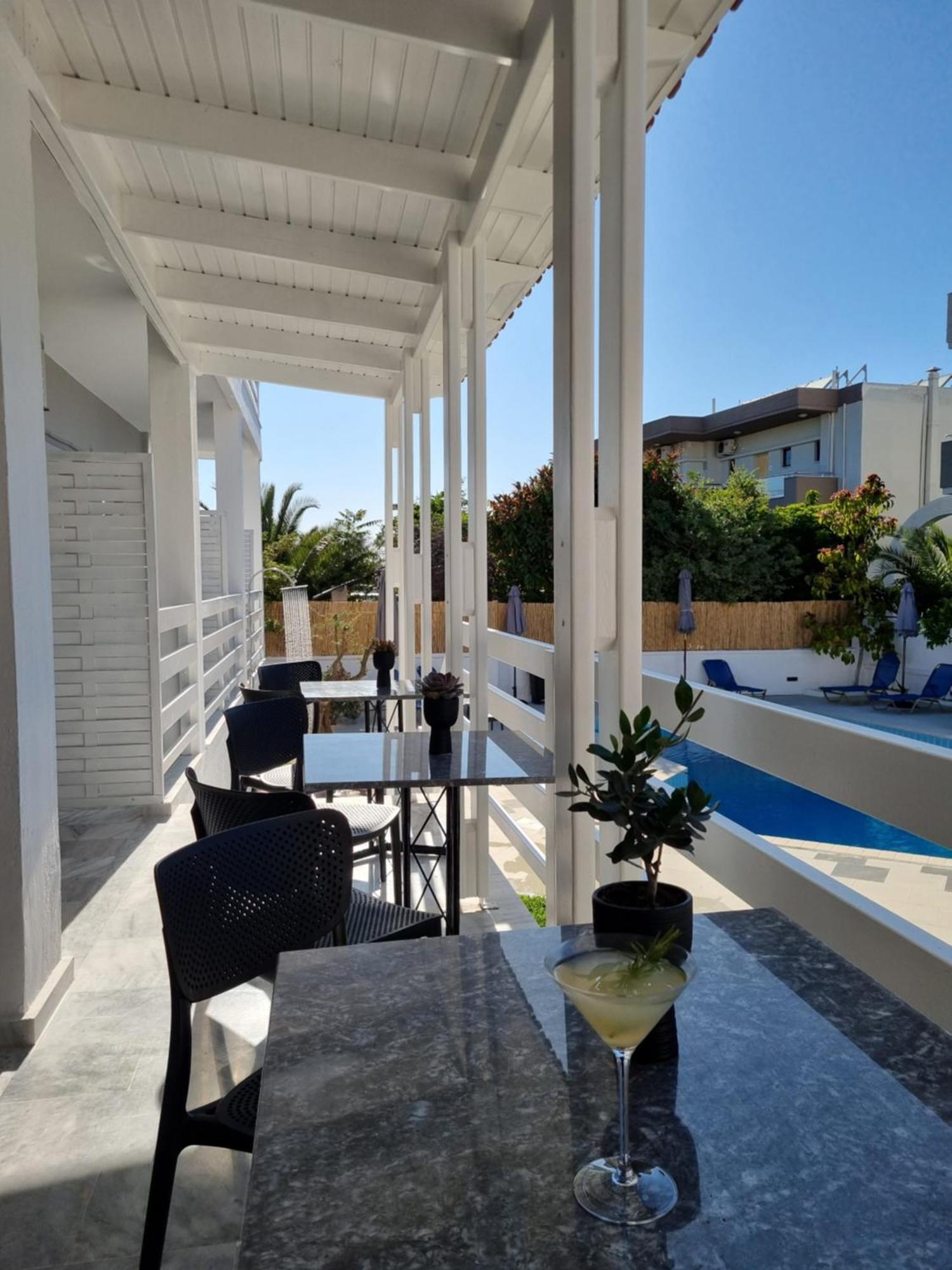 Eloque Simple Living Space Kato Daratso Exterior foto